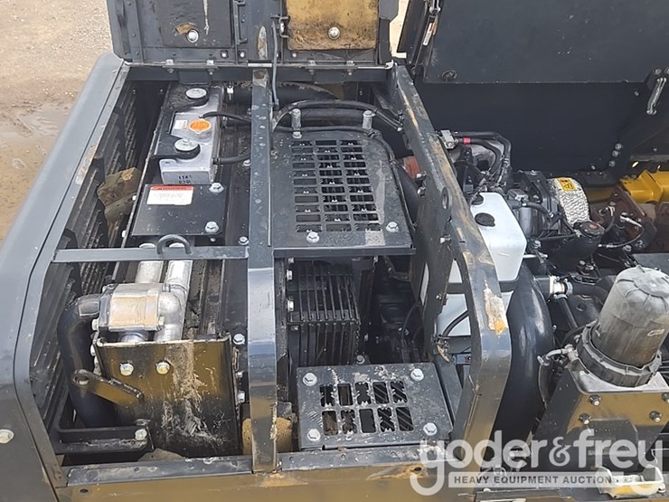 2023-komatsu-pc490-lc-10-image-41