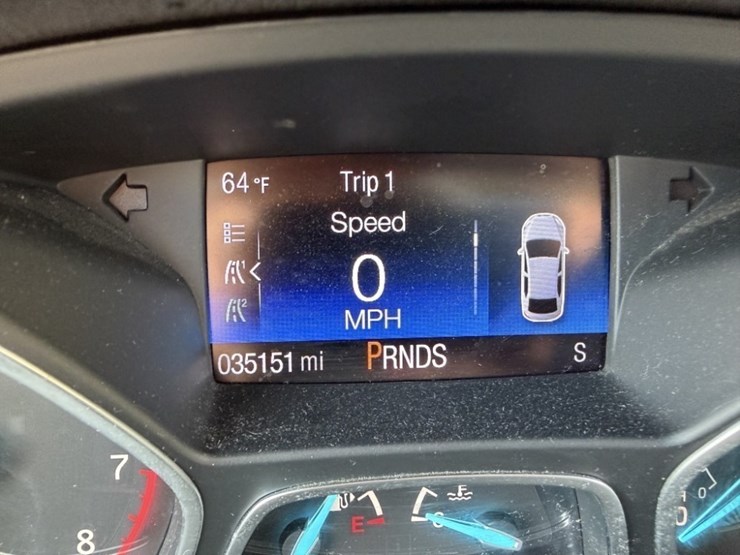 2017-ford-escape-image-27