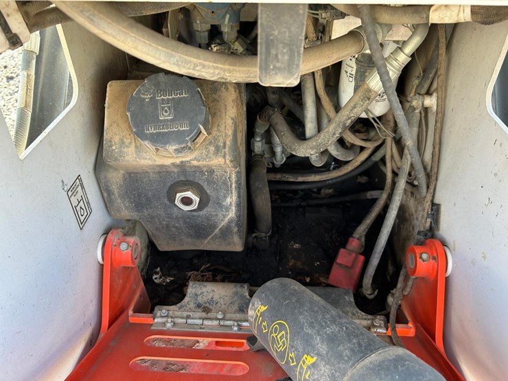 2021-bobcat-mt100-image-14