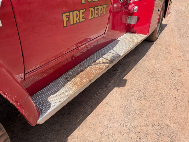 #330-•-1958-chevy-80-(howe)-fire-truck-(no-brakes)-(has-mi.-title)-(wakefield,-mi)-image-15