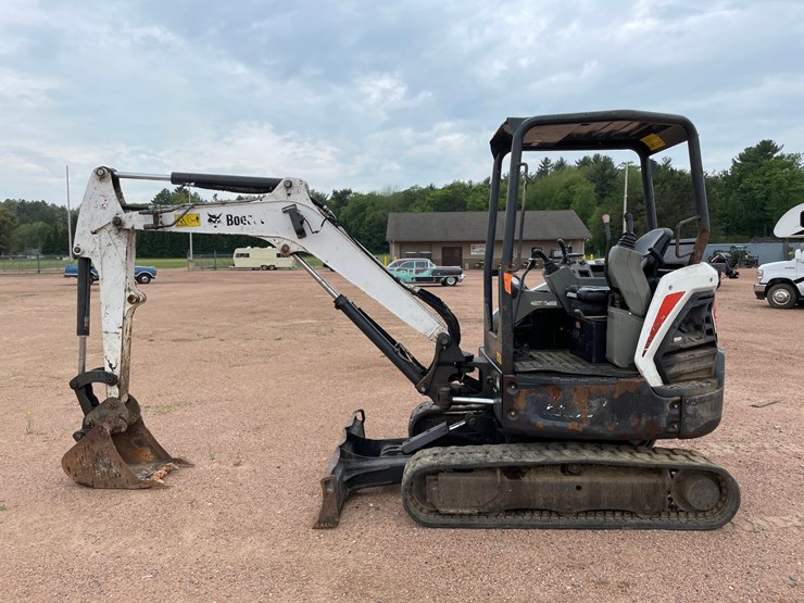 2020-bobcat-e32i-image-2