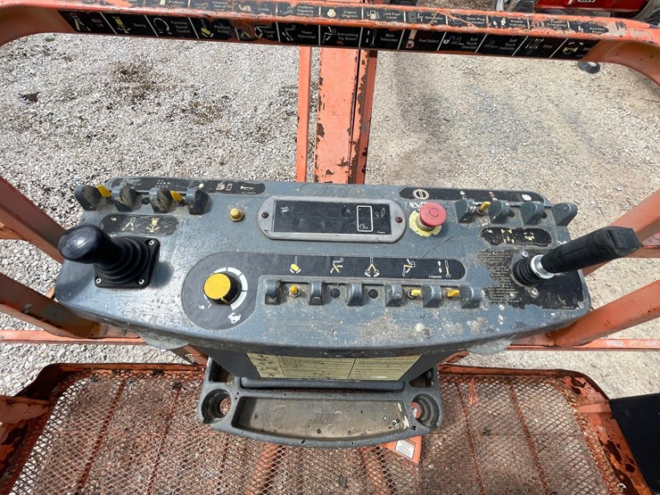 jlg-460sj-image-32