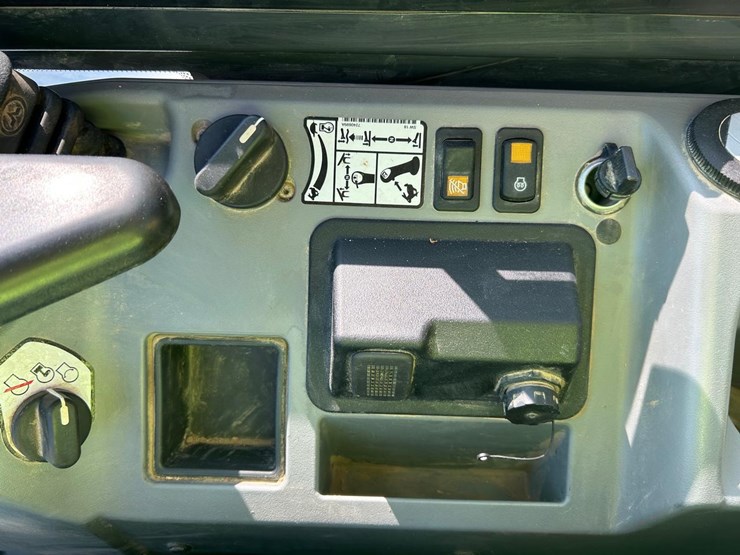 2023-bobcat-e50-image-24