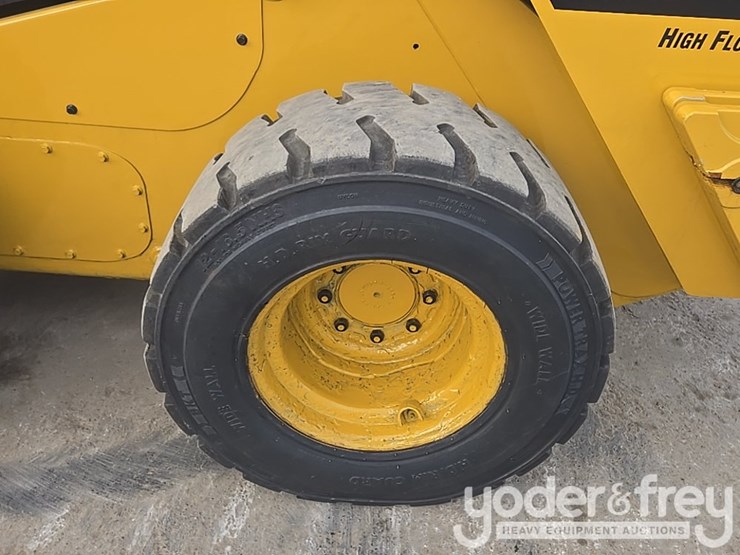 2018-caterpillar-262d-image-10