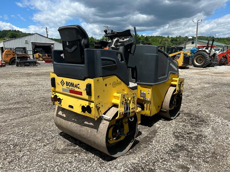 2018-bomag-bw120-image-4