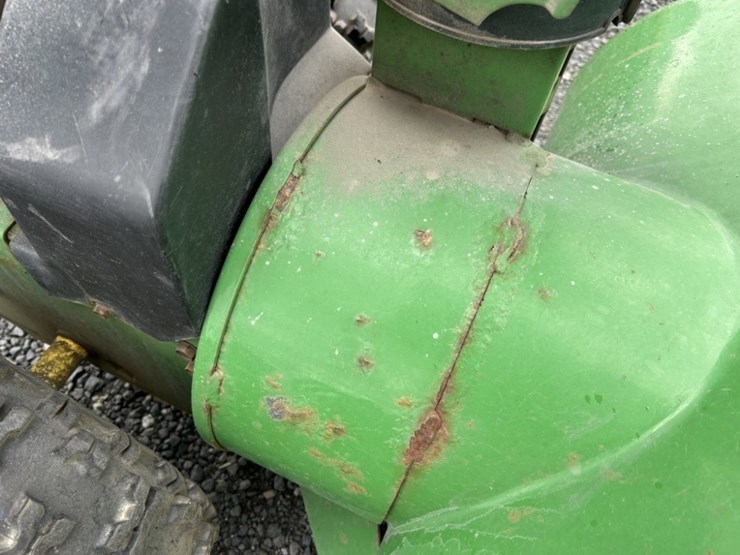 1995-john-deere-trs32-walk-behind-snow-blower-image-10