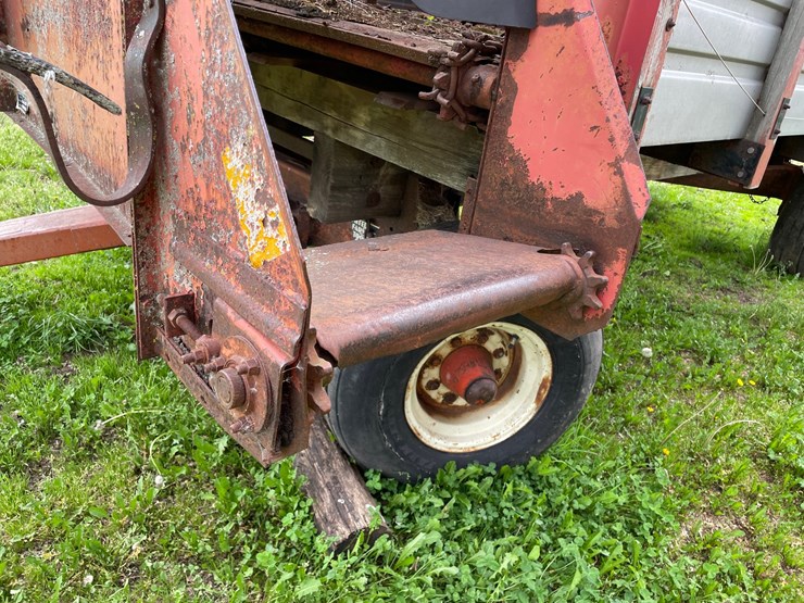 #220-•-h+s-super-7+4-chopper-box-(ringle,-wi)-image-10