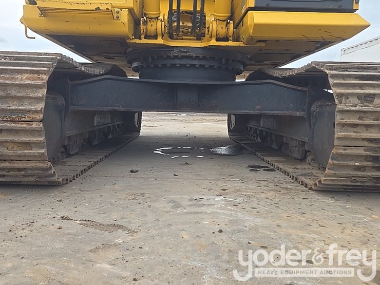 2022-komatsu-pc360-lc-11-image-17