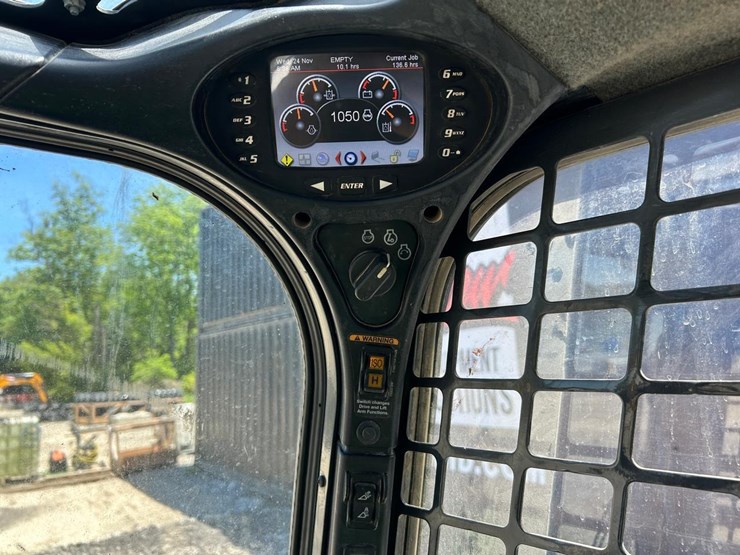 2022-bobcat-t770-image-23