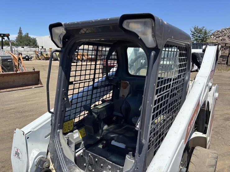 2021-bobcat-s590-image-21