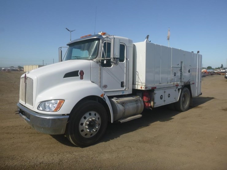 2018-kenworth-t370-image-1