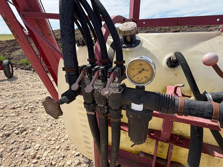 #5476-•-hardi-sprayer-image-10