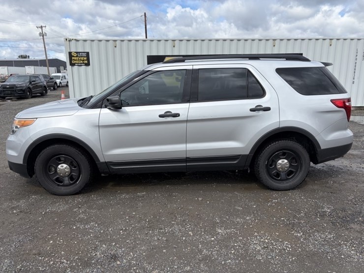 2015-ford-explorer-image-7