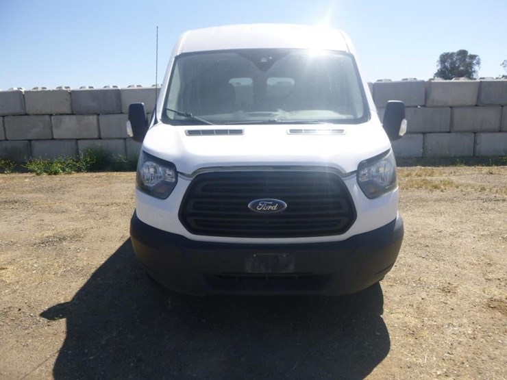 2019-ford-transit-image-22