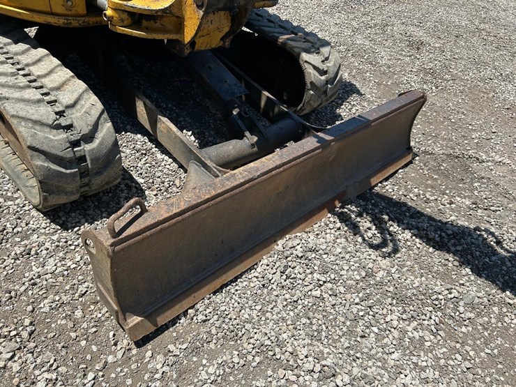 deere-35d-image-10