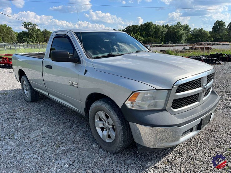 2017-dodge-1500-image-25