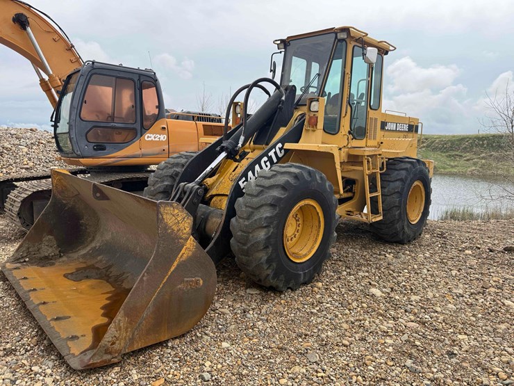 john-deere-544-image-1