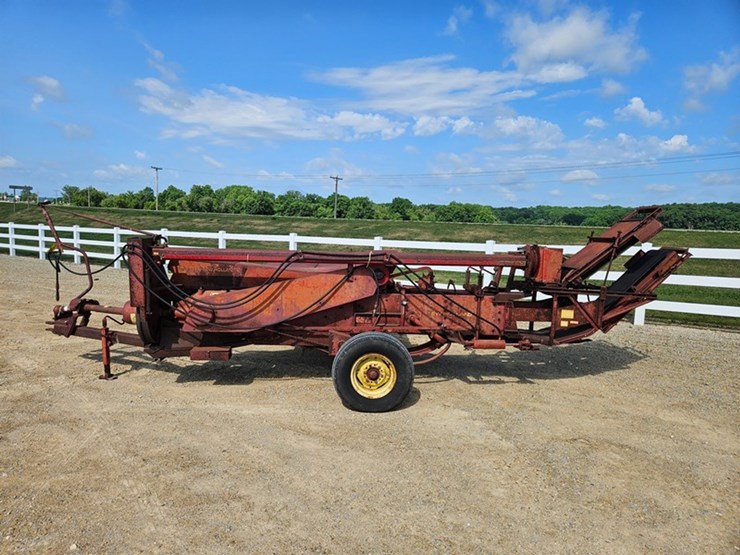 new-holland-273-image-2