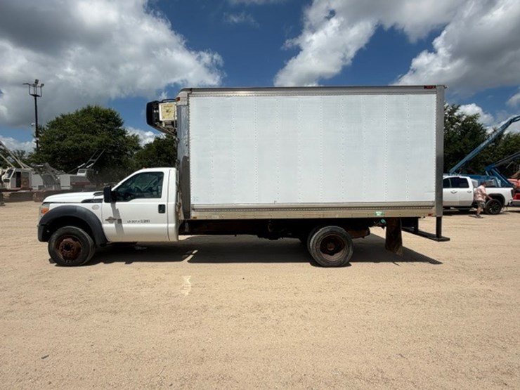 2013-ford-f550-image-5