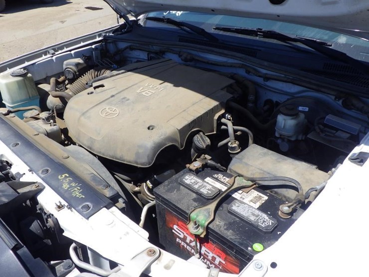 2013-toyota-tacoma-image-10
