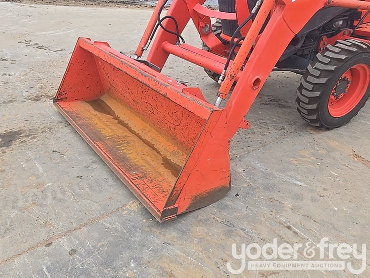 2019-kubota-l3901d-image-16
