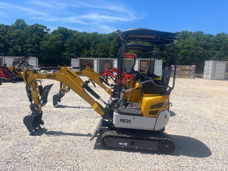 #101-•-yanmar-diesel-engine-excavator-me20-image-4