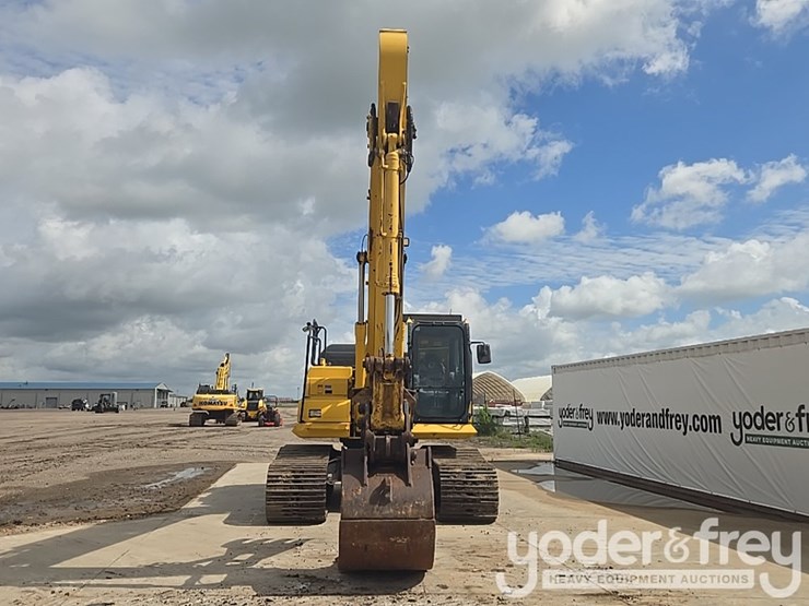 2017-komatsu-pc210-lc-11-image-8