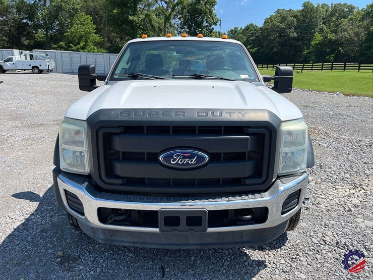 2016-ford-f550-image-9