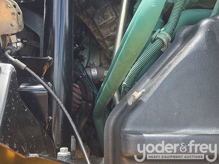 2022-volvo-a25g-image-47