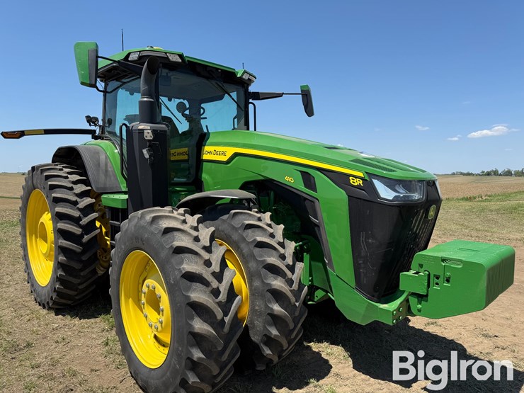 2021-john-deere-8r-410-image-3