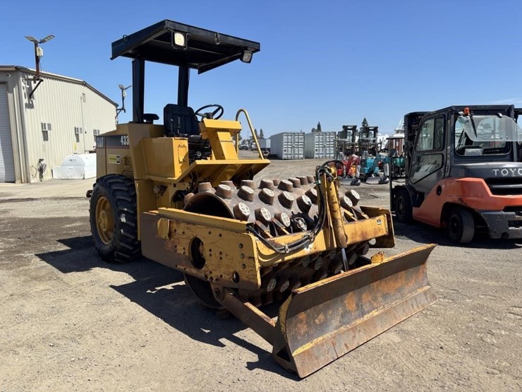 1998-caterpillar-cp-433c-image-2