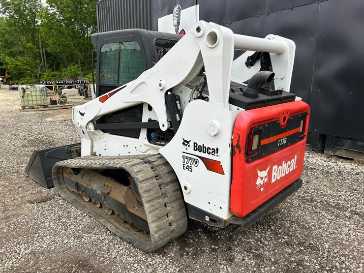 2019-bobcat-t770-image-2