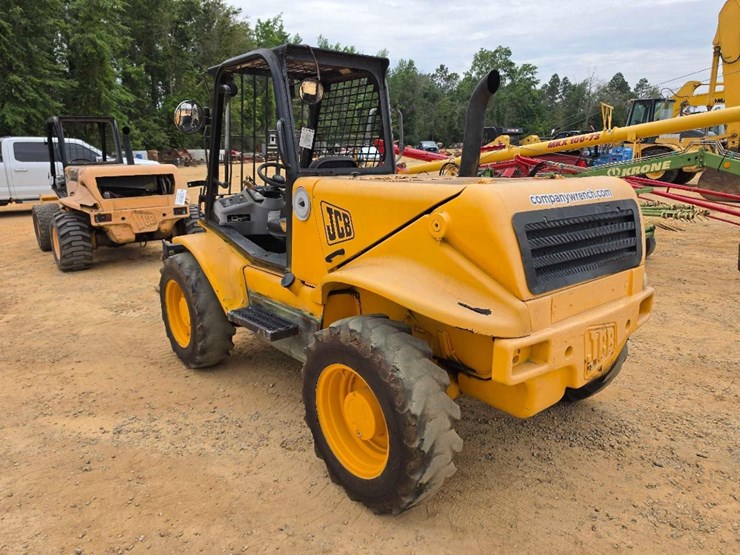 jcb-520-image-2
