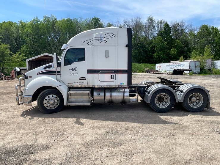 2016-kenworth-t680-image-8