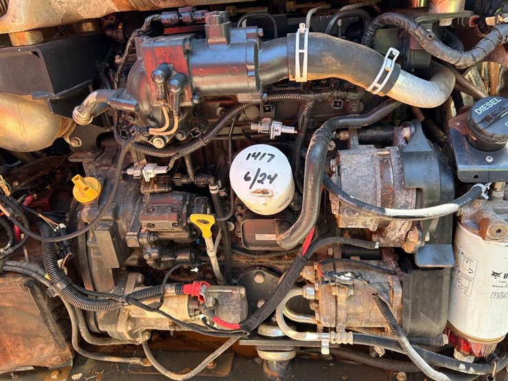 2021-bobcat-t770-image-15