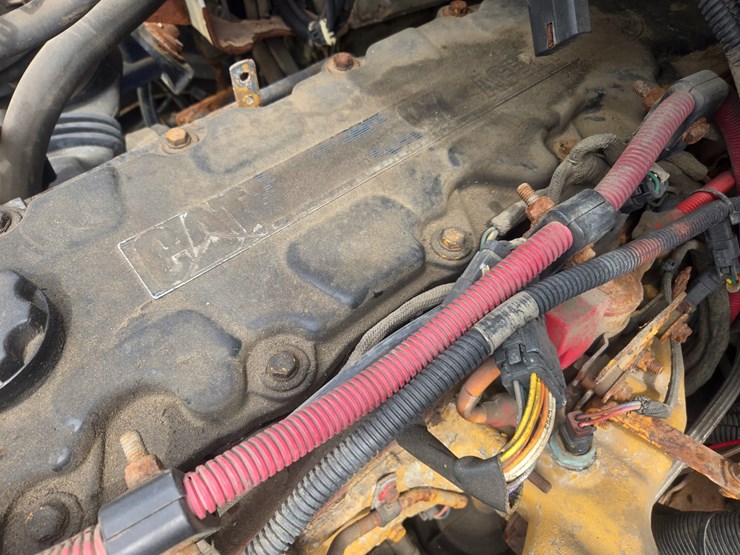 2005-freightliner-m2-106-image-29