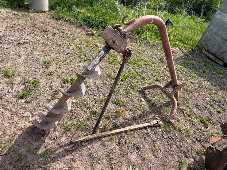 #5484-•-post-hole-digger-image-1