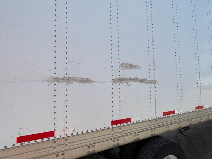 #410-•-2013-stoughton-semi-trailer-(has-wi-title)-(denmark,-wi)-image-16