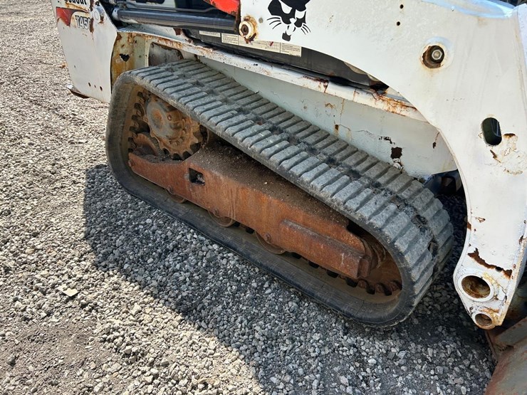 2019-bobcat-t450-image-12