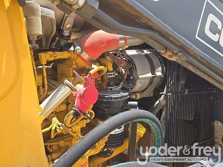2020-deere-310sl-image-48