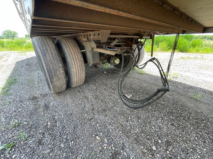 #418-•-2009-stoughton-semi-trailer-(has-wi-title)-(denmark,-wi)-image-18