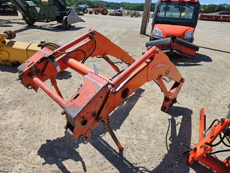 kubota-la844-image-14