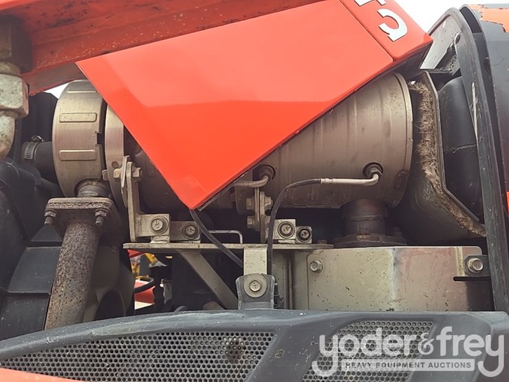 2019-kubota-l3901d-image-31