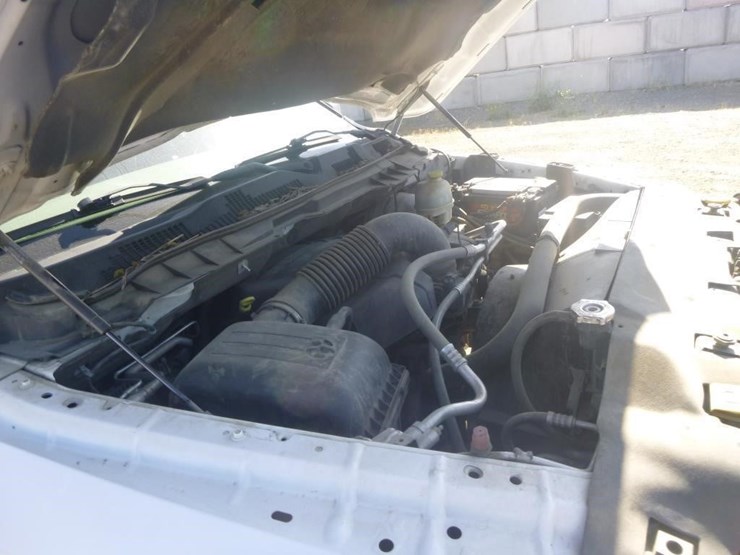 2014-dodge-ram-1500-image-28
