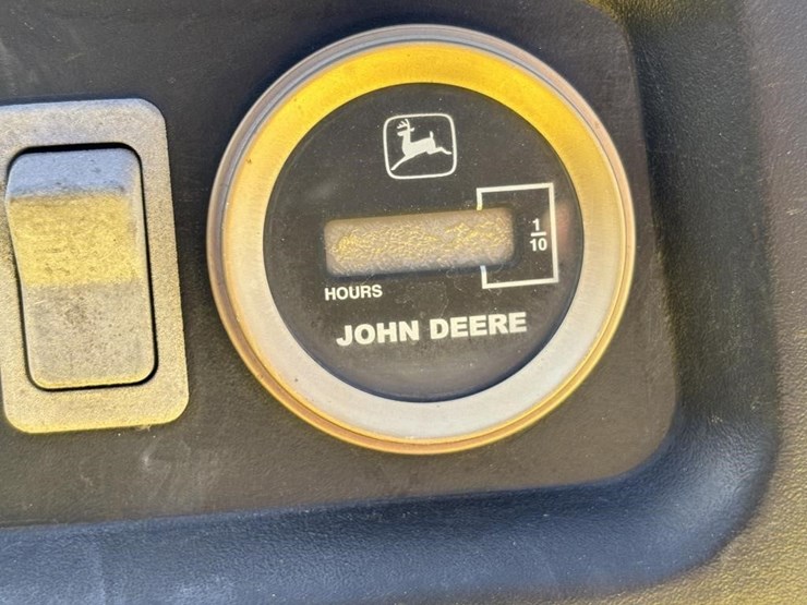 john-deere-gator-image-23