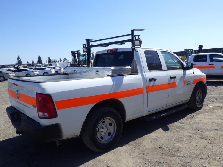 2016-dodge-1500-image-4