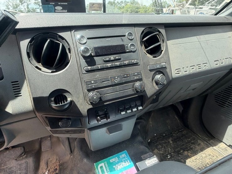 2013-ford-f550-image-49