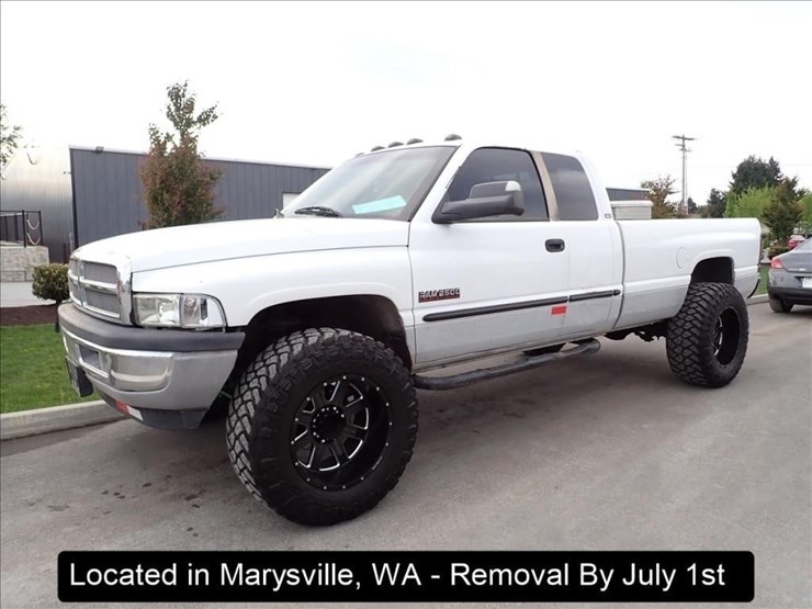 2001-dodge-ram-2500-image-1