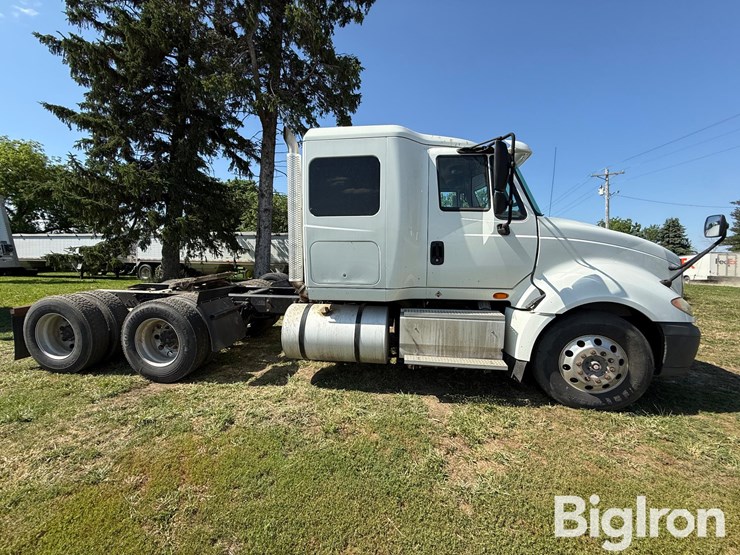 2015-international-prostar-image-4