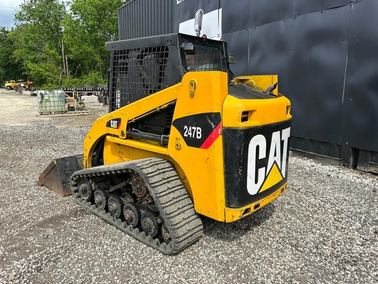 caterpillar-247b-image-2